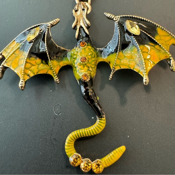 NWT Dragon Jeweled Keychain - Picture 4 of 12
